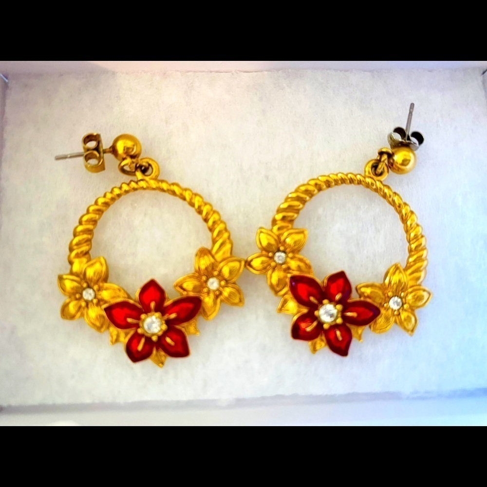Vintage Christmas Earrings 1980’s from Avon